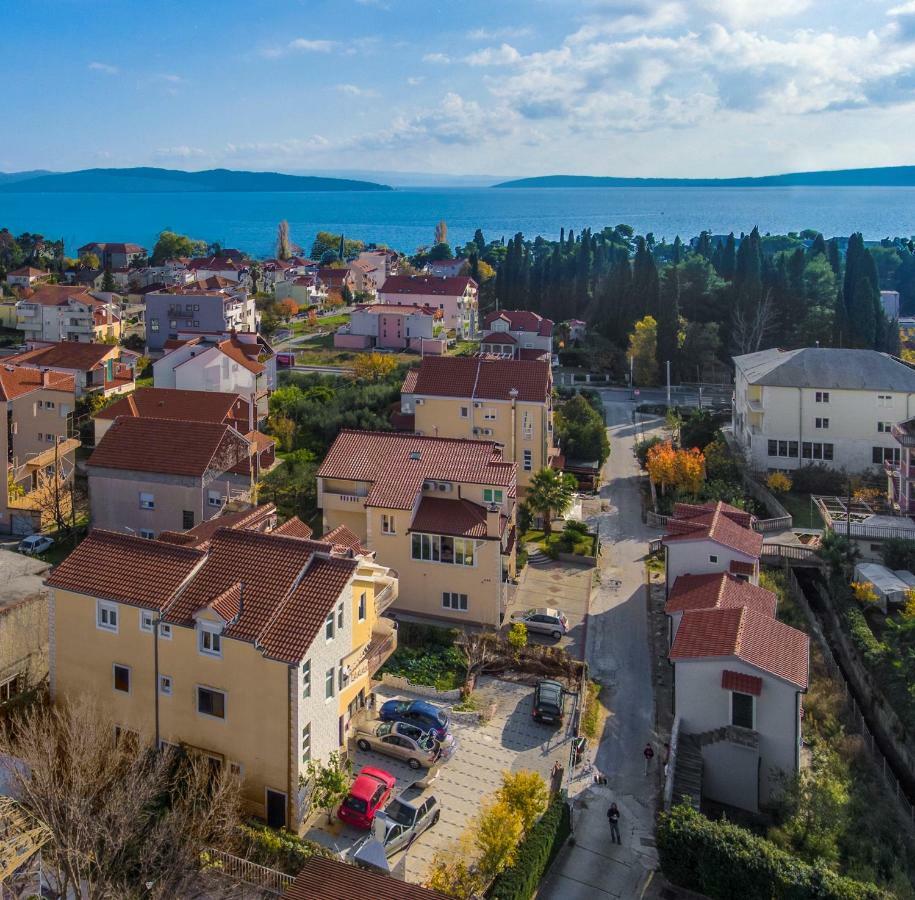 Apartmani Skelin***/**** Kaštela المظهر الخارجي الصورة
