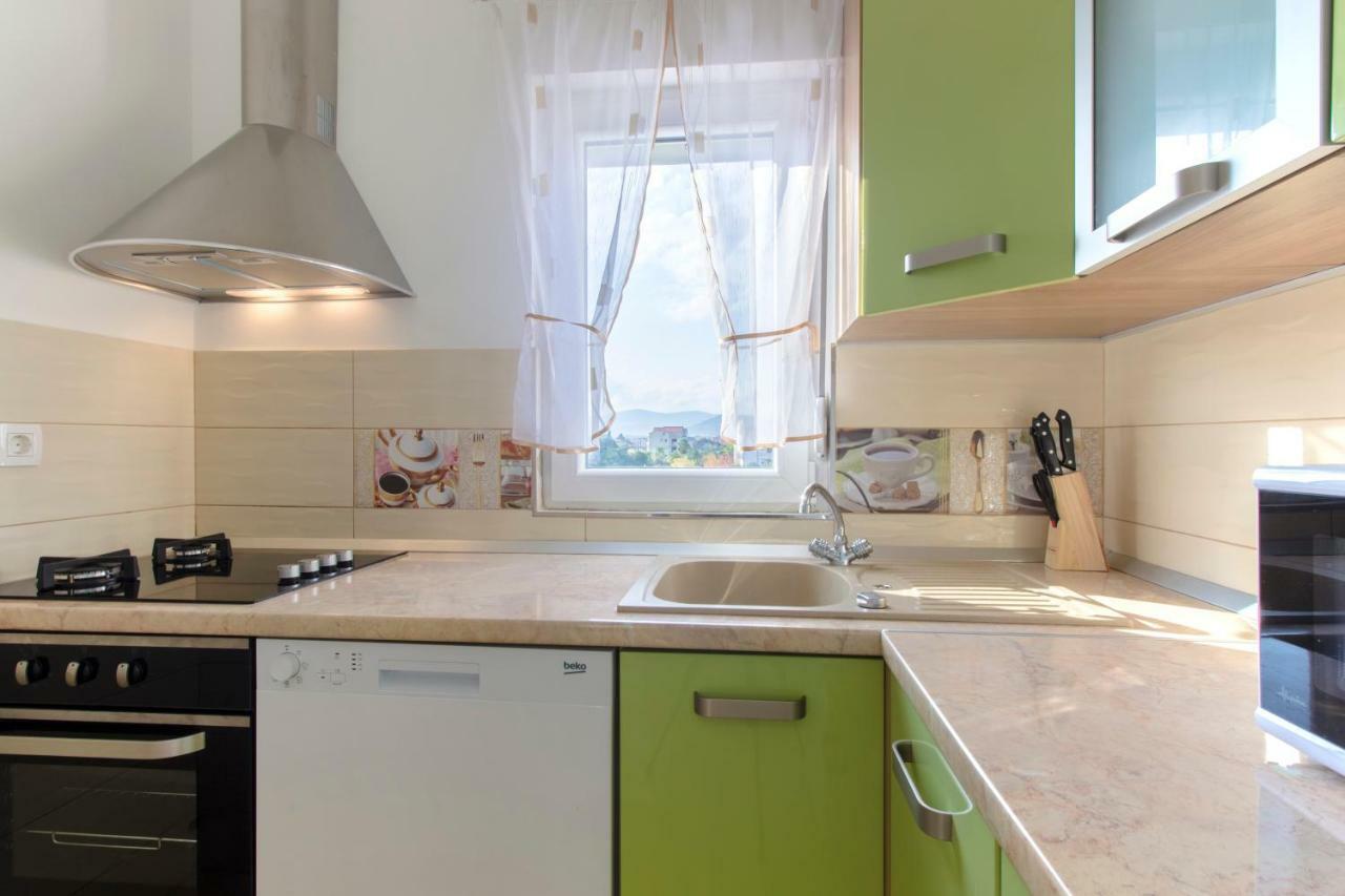 Apartmani Skelin***/**** Kaštela المظهر الخارجي الصورة