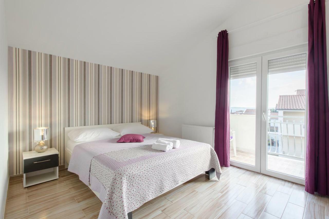 Apartmani Skelin***/**** Kaštela المظهر الخارجي الصورة