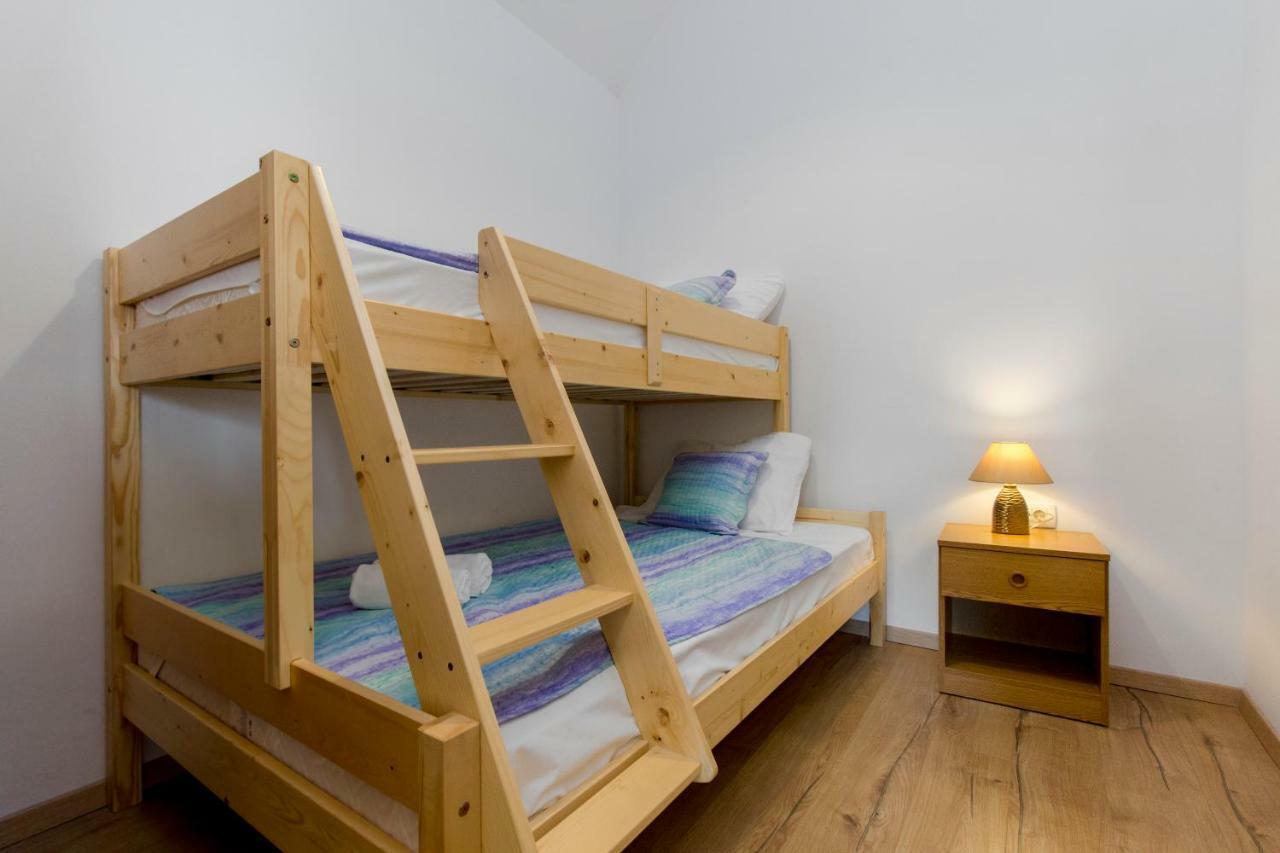 Apartmani Skelin***/**** Kaštela المظهر الخارجي الصورة